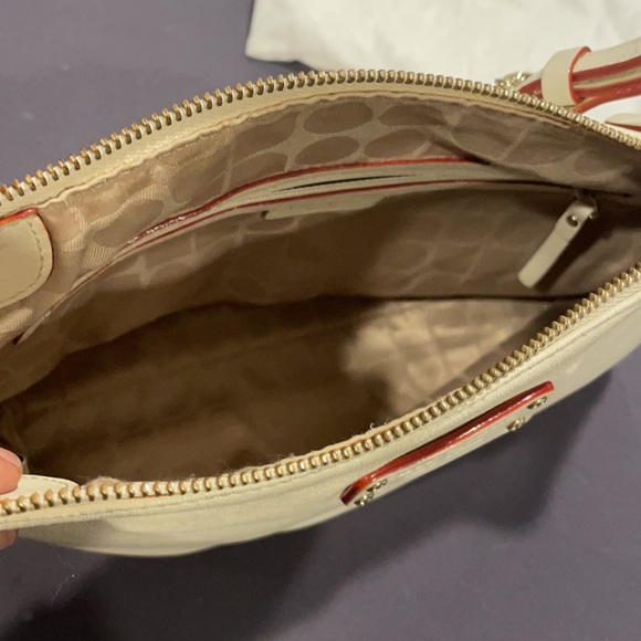 Purse - Picture 2 of 2